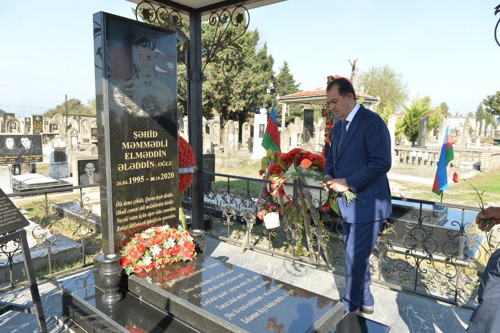 Lənkəran ŞİH başçısı şəhid Elməddin Məmmədli və Ramid Əliyevin məzarını ziyarət edib