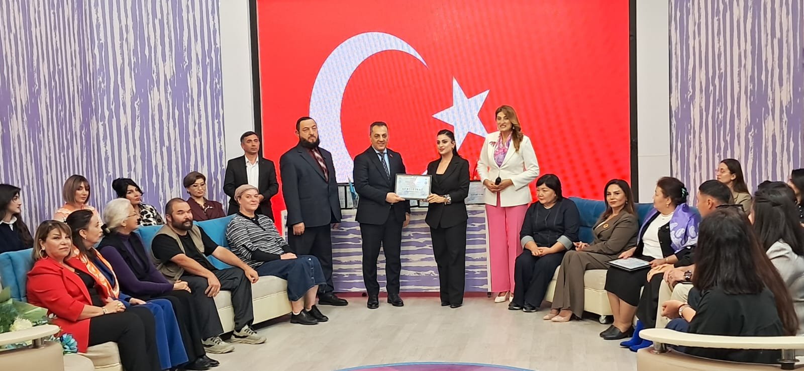 Qazaxıstan, Özbəkistan, Qırğızıstan, Türkiyə, Rusiya, İrlandiya, İsrail və Azərbaycan — Bakıda bir ideya ətrafında səkkiz ölkə